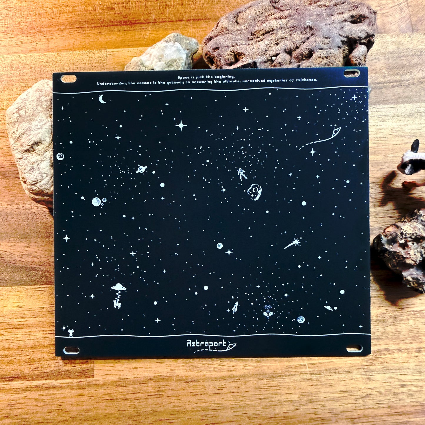∆ - 28Hp Blank Panel